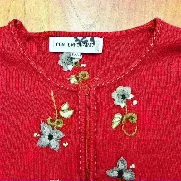 Vintage grandma  red knit long sleeves sweater cardigan. Size small - Picture 6 of 7